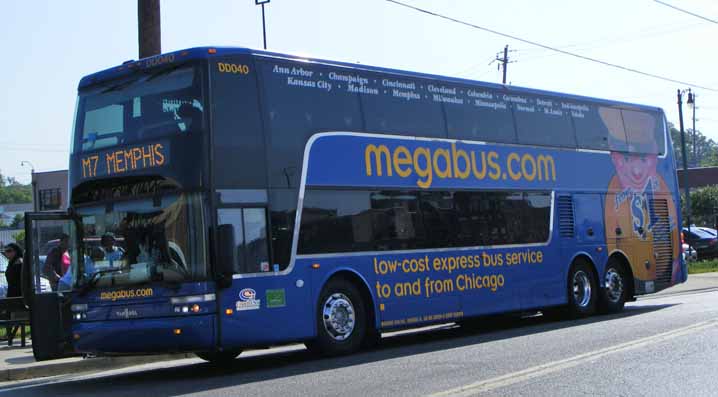 Coach USA Megabus Van Hool Astromega DD040